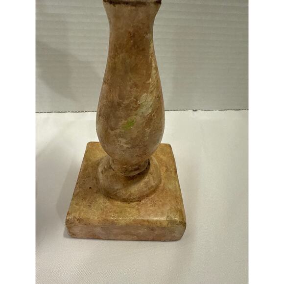 Conch Shell Set on Pedestal, coastal décor, beach accents, Sea Shore/Nautical - Picture 7 of 9